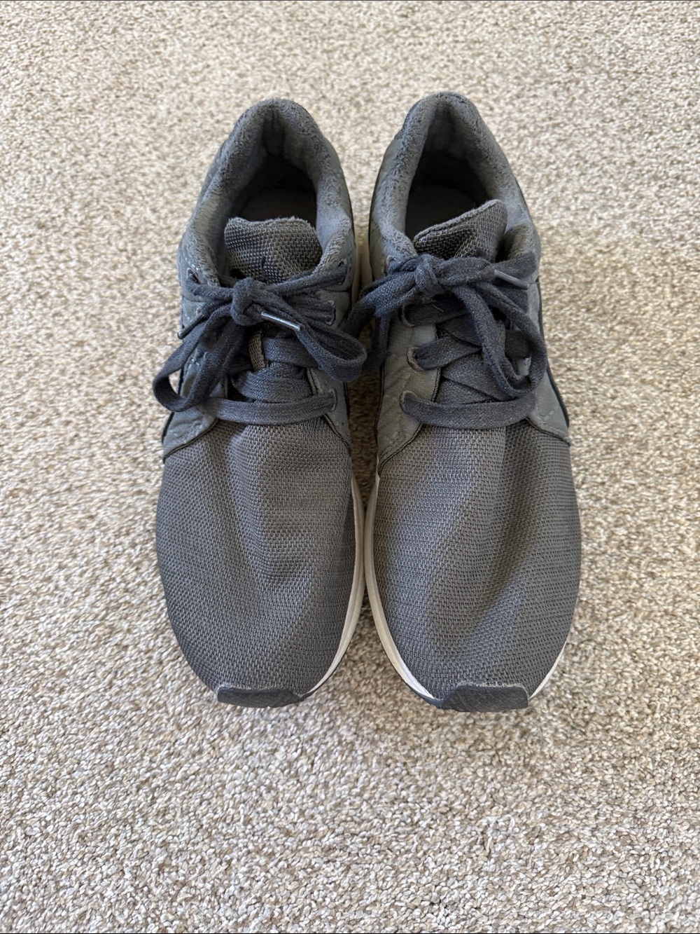 Puma Men's Dark Gray Lace-Up Mesh Sneakers